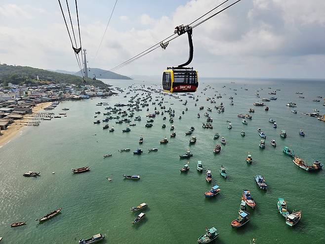 혼똔섬의 케이블카. 한경DB