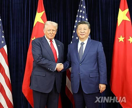 트럼프 미국 대통령(왼쪽)과 시진핑 중국 국가주석 [신화=연합뉴스 자료사진]