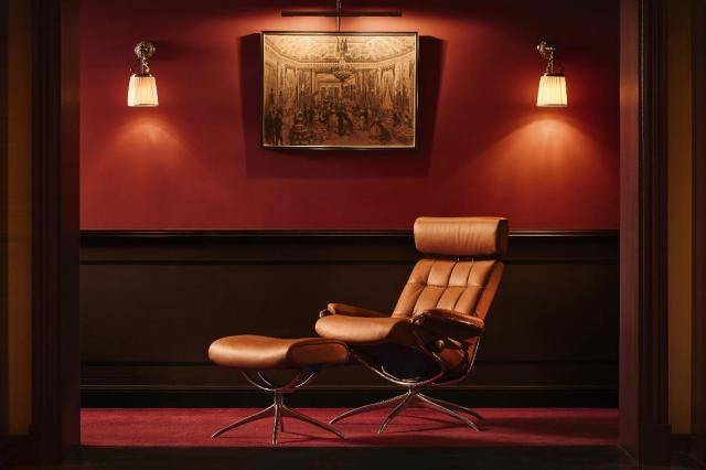 서울 회현동 레스케이프호텔에 배치된 스트레스리스 [사진=에이스침대]