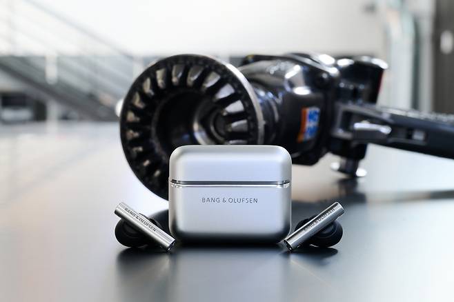 뱅앤올룹슨이 제네시스 마그마 레이싱과 FIA 세계 내구 선수권(WEC) 데뷔 시즌 공식 사운드 파트너십을 체결했다.(뱅앤올룹슨제공)