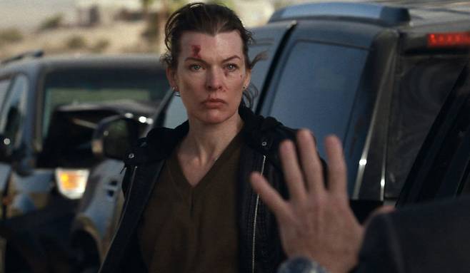 영화 ‘프로텍터’는 국내 제작사와 투자사가 미국 현지 제작진과 협업해 완성한 할리우드 프로젝트다. 납치된 딸을 72시간 이내에 구해야 하는 한 엄마(밀라 요보비치)의 이야기를 그렸다. 아센디오 제공