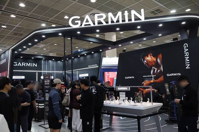 SPOEX 2026의 가민 부스 전경 / 출처=IT동아