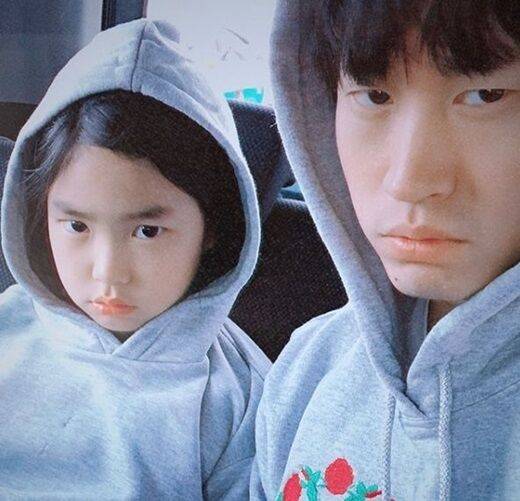 그룹 에픽하이 멤버 타블로와 딸 하루 / 타블로 소셜미디어