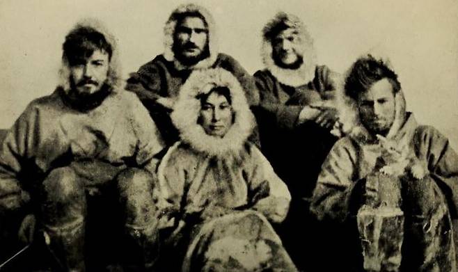 브랑겔섬 탐험대(가운데 여성이 에이다), 1921년경 [작자미상]