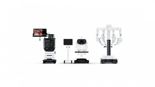 인튜이티브 서지컬의 차세대 로봇수술 시스템 ‘다빈치 5’. 사진 제공=인튜이티브 서지컬 코리아