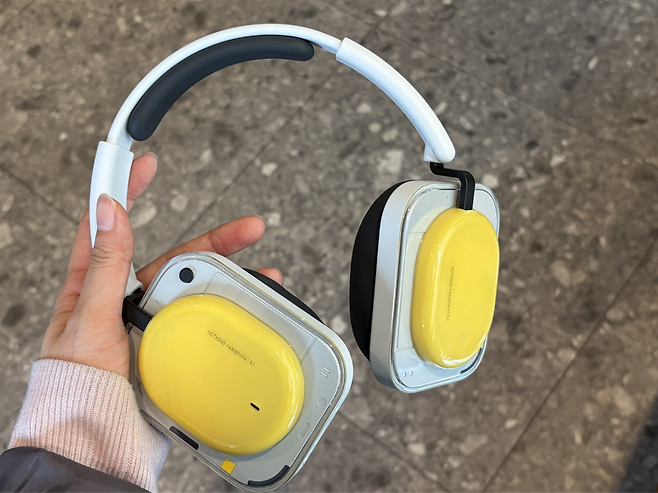 낫싱의 신작 ‘헤드폰(a)’ [차민주 기자/chami@]