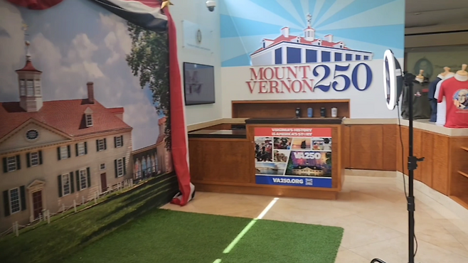 기념관 입구에 미국 독립 250주년을 기념하는 문구가 표시돼 있다. ⓒ최하경&nbsp;