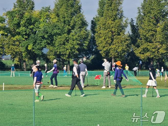 화명생태공원에서 파크 골프 경기 모습. 2026.3.29/뉴스1 ⓒ News1 임순택 기자