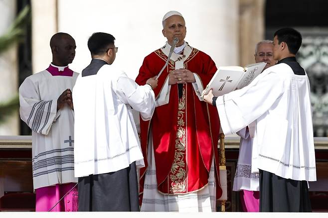 ▲ 종려주일 미사 집전하는 레오14세 교황[연합뉴스]