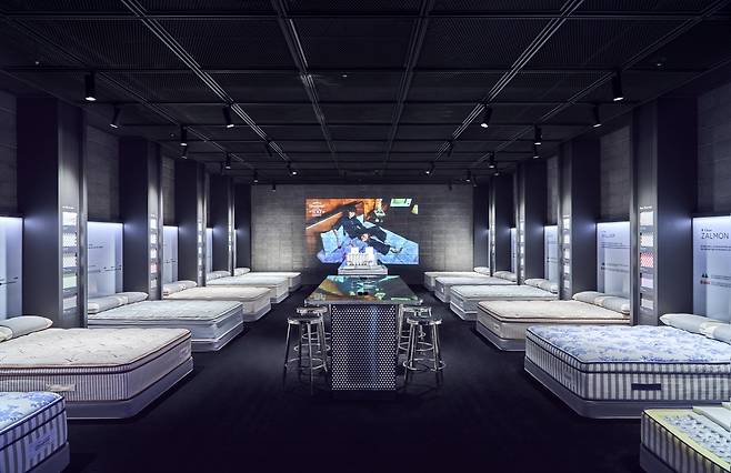 경기도 이천시 모가면에 위치한 시몬스 테라스에 있는 매트리스랩. /사진=시몬스