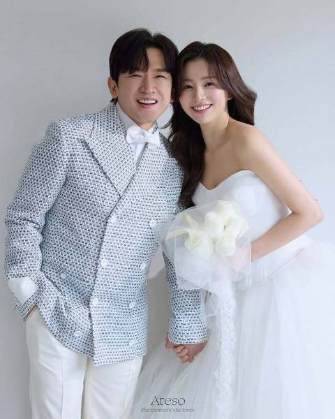 그룹 신화 멤버 이민우가 결혼했다./사진=이민우 SNS