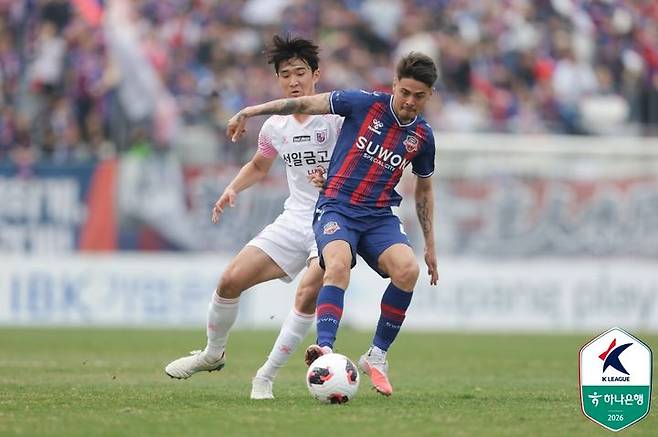 [서울=뉴시스] 프로축구 K리그2 수원FC의 윌리안. (사진=한국프로축구연맹 제공) *재판매 및 DB 금지