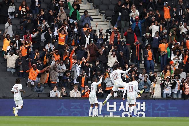 코트디부아르 선수들이 29일(한국시간) 스타디움 MK서 끝난 한국전 도중 세 번째 골을 넣은 뒤 기뻐하고 있다. 사진제공|대한축구협회