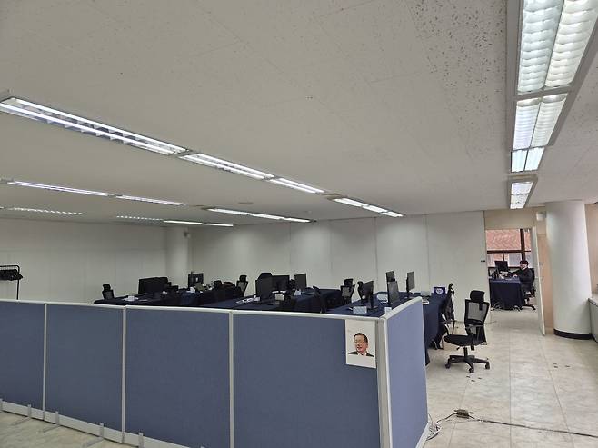 30일 방문한 대구 달서구 두류네거리 인근 더불어민주당 김부겸 대구시장 출마예정자 선거 캠프 모습.