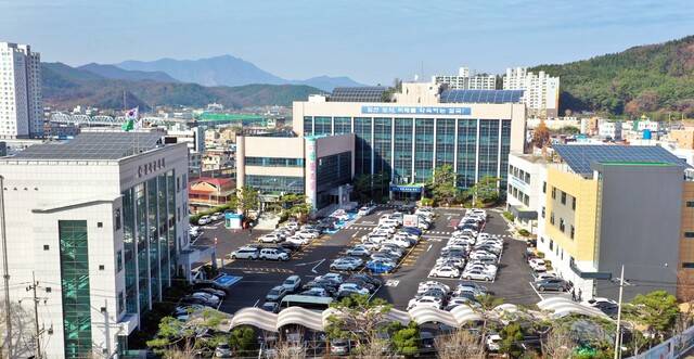 칠곡군청 전경. 칠곡군 제공