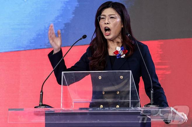 청리원 대만 국민당 주석이 타이베이에서 열린 국민당 제12차 전국대표대회에서 연설하고 있다. 2025.11.1 ⓒ AFP=뉴스1