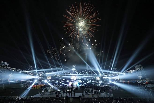 진해군항제, 호국정신과 선율로 빛난 군악의장페스티벌.