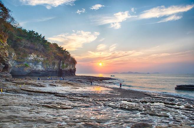 채석강 해질녘 풍경[한국관광공사 제공]