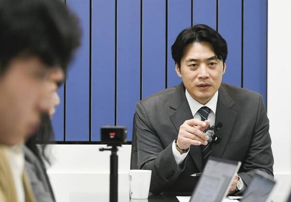 더불어민주당 한준호 경기지사 경선후보가 31일 수원시 경기도의회에서 진행한 기호일보와의 인터뷰에서 발언하고 있다.