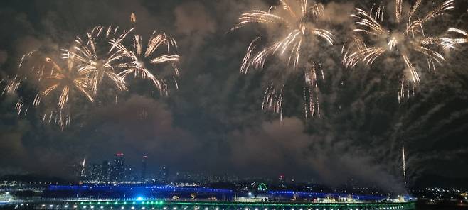 이응다리 위 빛 축제 전경. (사진=중도일보 DB)