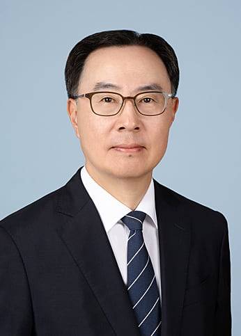 문승욱 율촌 고문