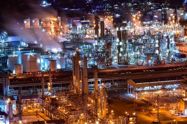 여수 국가산단.