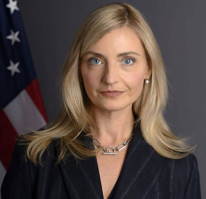 세라 로저스 미국 국무부 공공외교 담당 차관. 미국 국무부 홈페이지