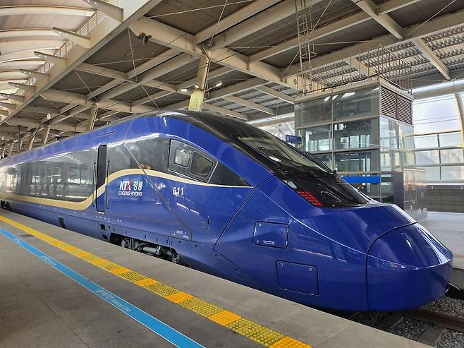 EMU-320. 사진제공=코레일