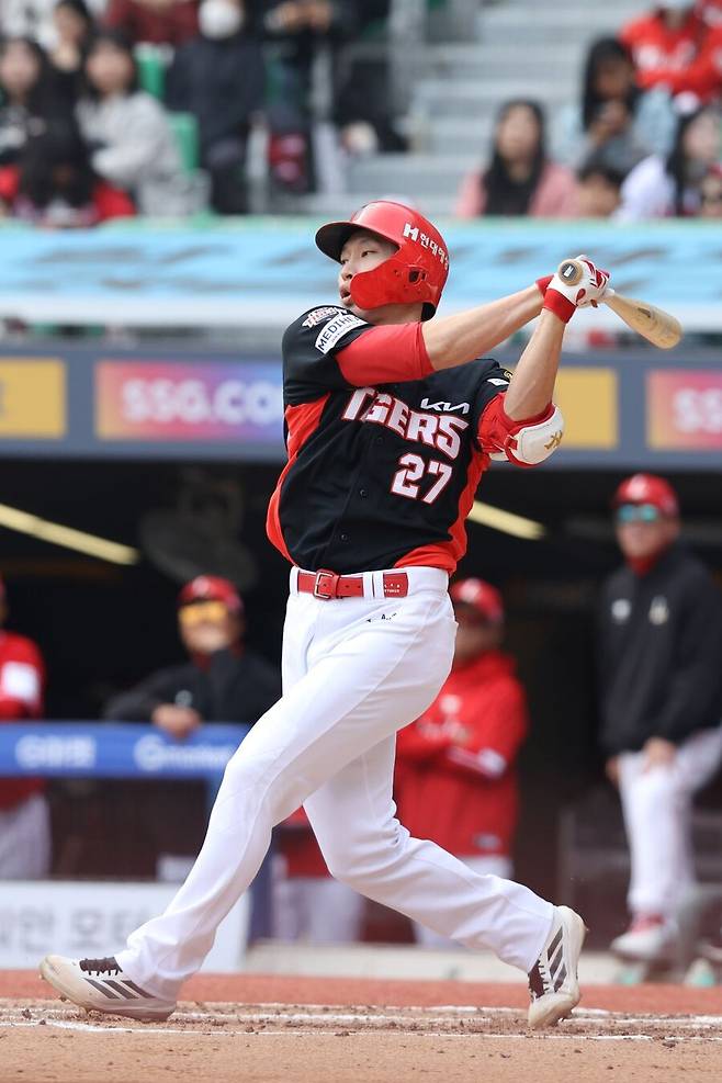 ▲ 리드오프로 출전한 김호령은 개막 시리즈에서 안타를 기록하지는 못했으나 타석당 5.7개의 공을 보며 상대 투수들을 괴롭혔다 ⓒKIA타이거즈