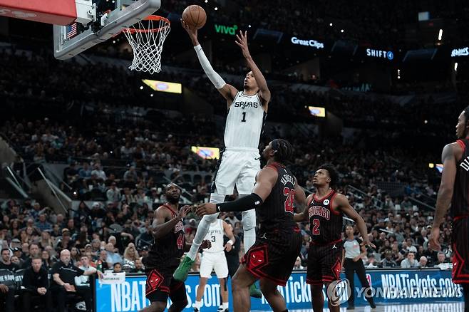 41점 16리바운드 '원맨쇼' 펼친 빅토르 웸반야마 [Imagn Images=연합뉴스]