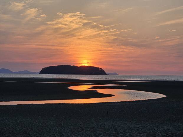 서해 낙조 명소 동호해수욕장. <사진작가 박현숙 제공>