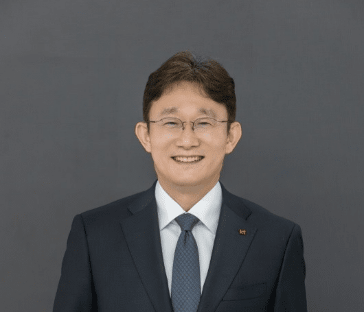 [CEO PICK] KT 박윤영…교체하고 줄이고 현장으로, '새 시대' 예고