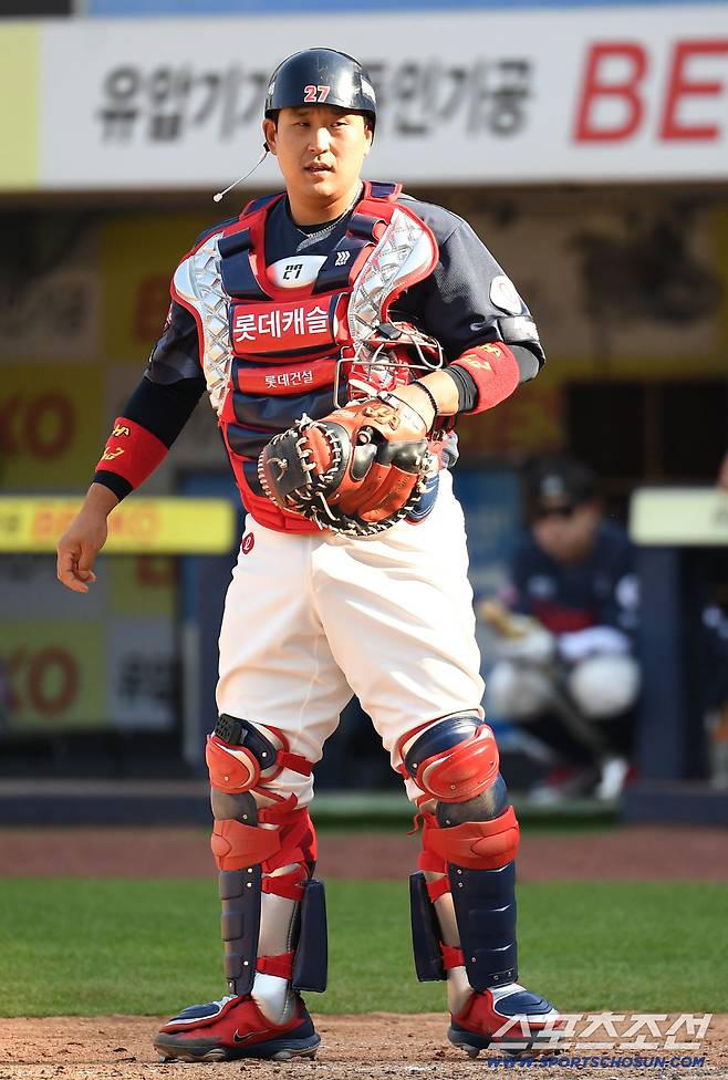 28일 대구 삼성라이온즈파크에서 열리는 삼성과 롯데의 개막전 경기. 롯데 유강남 포수. 대구=송정헌 기자songs@sportschosun.com/2026.03.28/