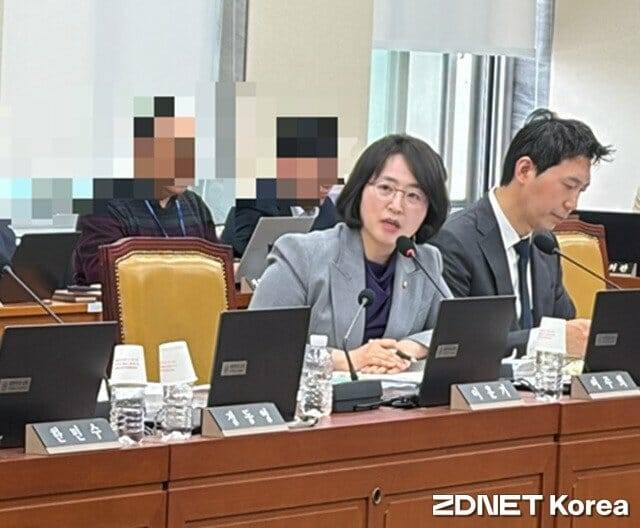 1일 서울 여의도 국회에서 열린 제433회 국회 과학기술정보방송통신위원회 인사청문회에서 발언하는 이주희 더불어민주당 의원 (사진=지디넷코리아)