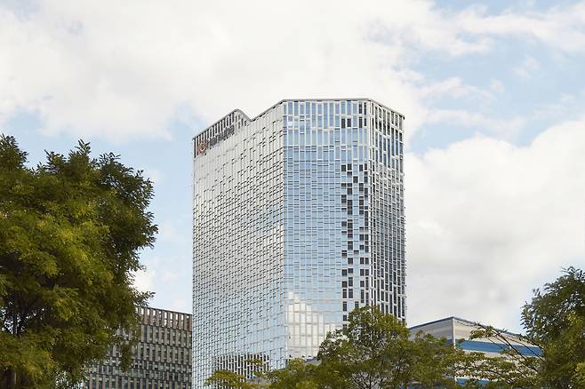 Hanwha Group's building in Jung District, central Seoul, is seen in this file photo provided by the company [HANWHA GROUP]