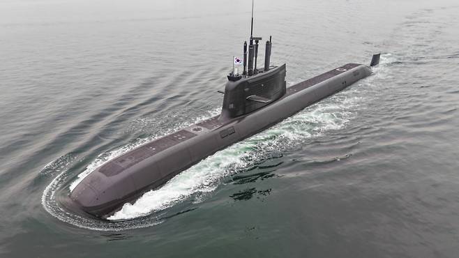 (창원=뉴스1) 윤일지 기자 = 25일 경남 창원 진해구 해군잠수함사령부에서 대한민국 기술로 독자 설계·건조한 3000톤급 잠수함 1번함인 도산안창호함(SS-Ⅲ)이 한국·캐나다 해군 연합협력훈련에 참가하기 위해 출항하고 있다. (해군잠수함사령부 제공. 재판매 및 DB 금지) 2026.3.25/뉴스1 Copyright (C) 뉴스1. All rights reserved. 무단 전재 및 재배포, AI학습 이용 금지. /사진=(창원=뉴스1) 윤일지 기자