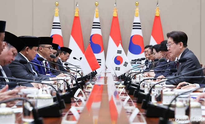 (서울=뉴스1) 이재명 기자 = 이재명 대통령이 1일 청와대에서 열린 프라보워 수비안토 인도네시아 대통령과 한·인니 확대 정상회담에서 발언하고 있다. 2026.4.1/뉴스1  Copyright (C) 뉴스1. All rights reserved. 무단 전재 및 재배포,  AI학습 이용 금지. /사진=(서울=뉴스1) 이재명 기자