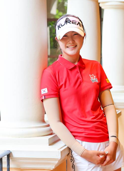 여자골프 국가대표 오수민이 지난달 12일 2026 KLPGA투어 개막전 리쥬란 챔피언십이 열린 태국 촌부리의 아마타스프링CC에서 문화일보와의 인터뷰를 앞두고 환한 미소를 짓고 있다. KLPGA/박준석 제공
