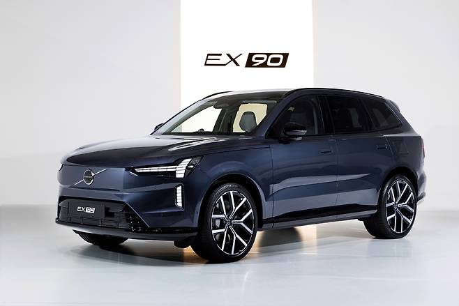 볼보의 전기 플래그십 SUV EX90. [볼보자동차코리아 제공]