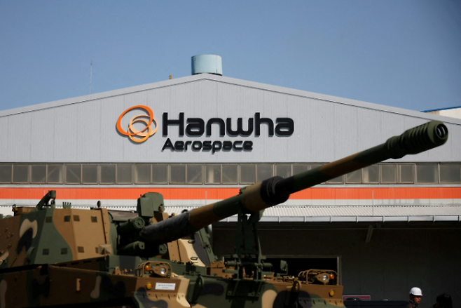 한화에어로스페이스의 K9 자주포가 경기 성남시 한화에어로스페이스 사업장에 전시돼 있다. 로이터 연합뉴스