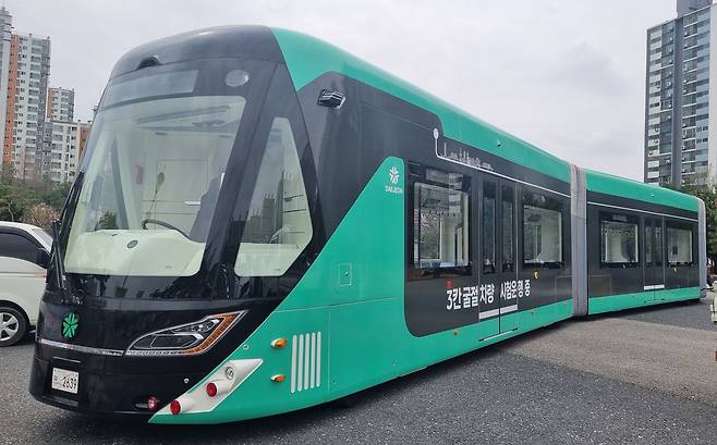 3칸 굴절차량  [촬영 박주영]