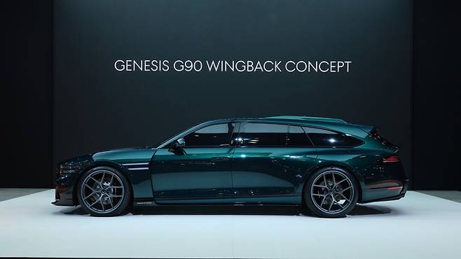2026 뉴욕 국제 오토쇼에 전시된 제네시스 G90 윙백 콘셉트./사진: 제네시스 제공
