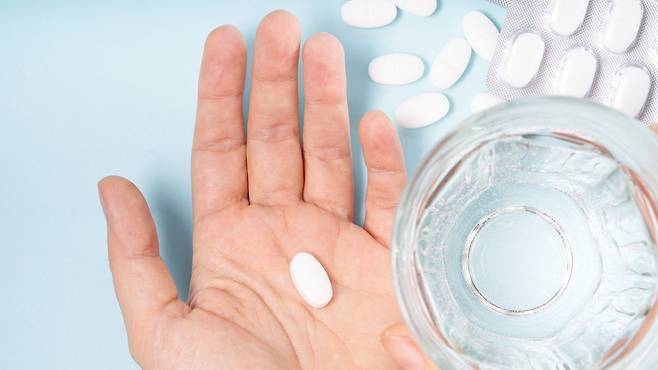 진통제는 성분을 확인하고 증상에 맞게 복용해야 한다｜출처: 클립아트코리아