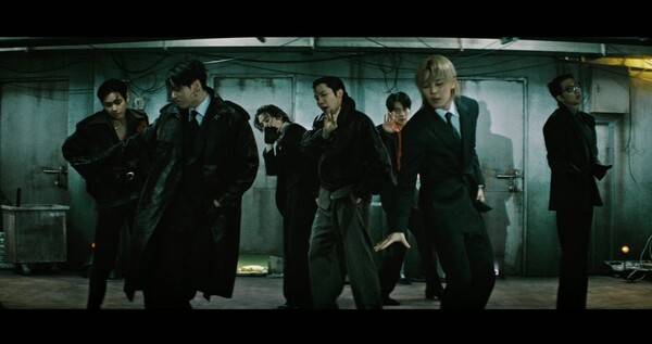 방탄소년단 '2.0' 뮤직비디오 스틸 / 사진=빅히트 뮤직