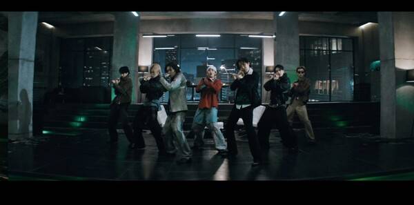 방탄소년단 '2.0' 뮤직비디오 스틸 / 사진=빅히트 뮤직