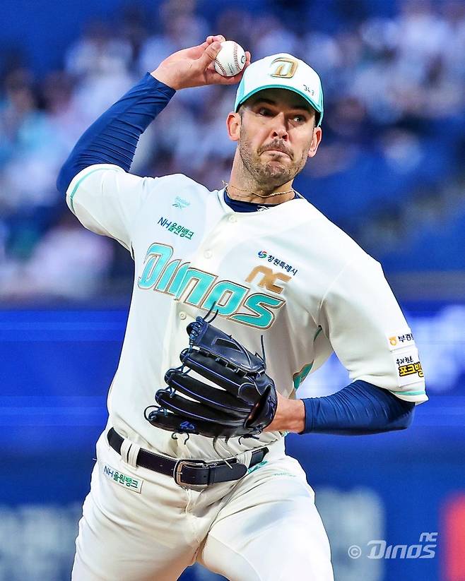 NC 다이노스 외국인 투수 드류 버하겐이 2일 열린 2026 KBO리그 창원 롯데 자이언츠전에 선발 등판해 역투하고 있다. (NC 다이노스 제공)
