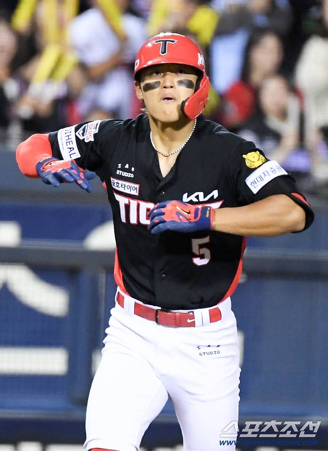 김용일 코치 따뜻한 포옹에 힘이난 김도영은 폭발했다.