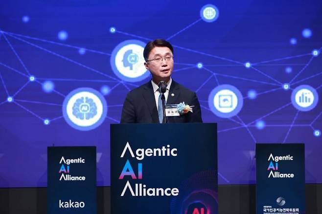 류제명 과학기술정보통신부 2차관이 1일 서울 서초구 앨타워에서 열린 에이전틱 AI 얼라이언스 출범식에서 개회사를 하고 있다. 과학기술정보통신부 제공. 연합뉴스