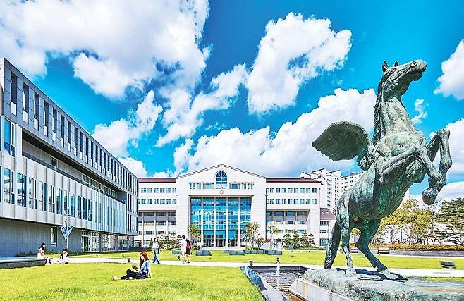 광운대학교가 연구·교육·창업·지역혁신을 아우르는 초융합 플랫폼으로 자리매김하며 대한민국 AX 혁신을 선도하고 있다. [사진 광운대학교]