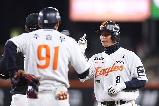 지난 1일 KT전 첫 안타를 때려낸 노시환. 사진 한화 이글스